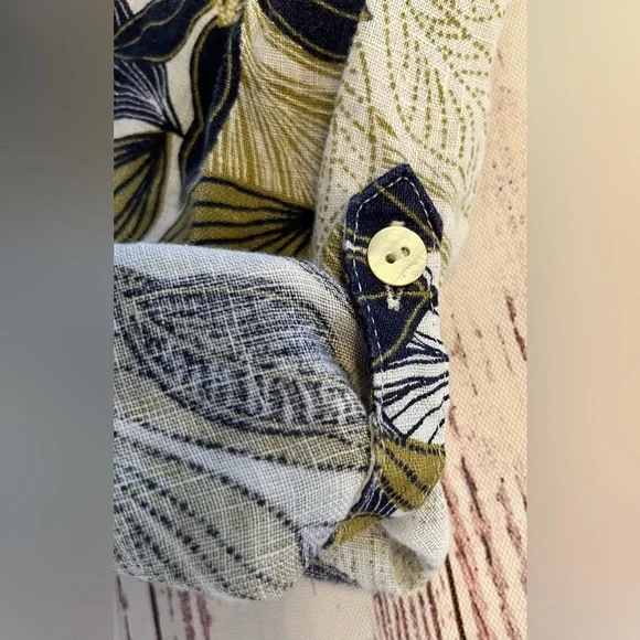 Tahari Airy Linen Shirt Women 2X Lagenlook Coastal Resort Cruise Botanical - Picture 9 of 16